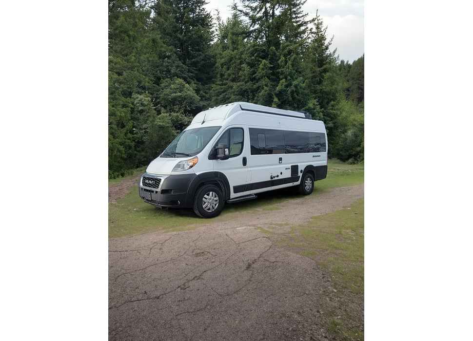 Class B Camping Van rentals in Lindon