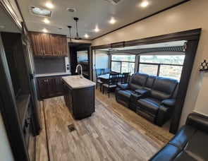 Shasta RVs Phoenix 367BH