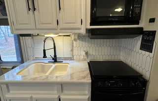 Newly Renovated RV - Minnie - Adventure Machine