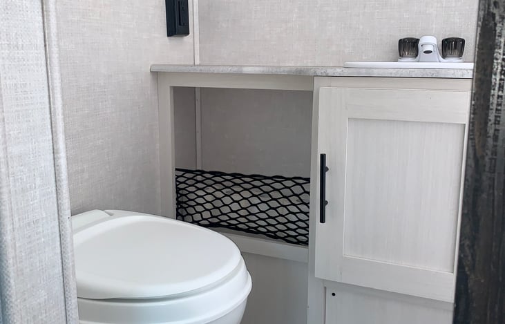 Toilet & Storage