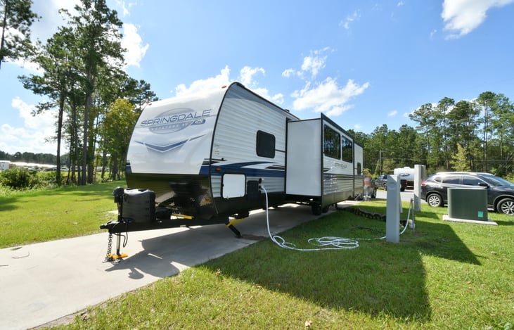 Island Oaks RV Resort