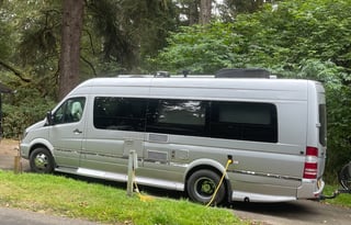 Luxury Mercedes 24' Pet Friendly Van