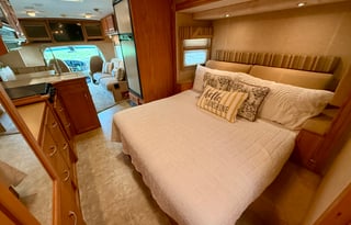 Itasca Cambria 29H RV (BRFL 1636)