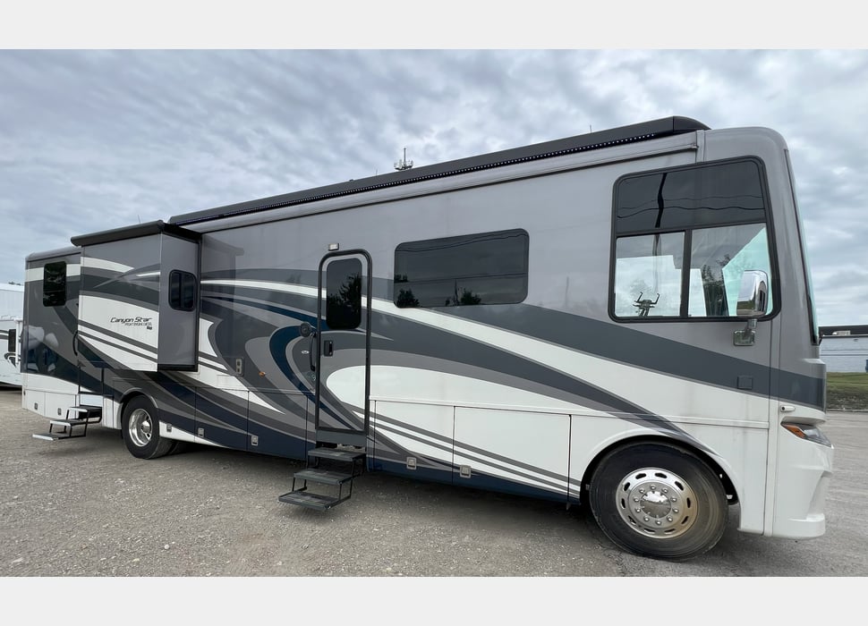 Class A Motor Home rentals in Fort Wayne