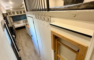 Prime Time RV Crusader 382MBH (BRFL 1686)