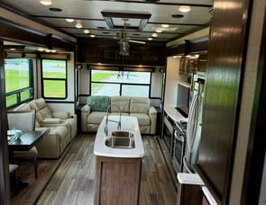 Dutchmen RV Yukon 400RL