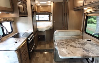 2021 Thor Motor Coach Magnitude GA22