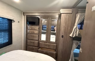 2022 Entegra Odyssey 31F with Double Bunk Beds