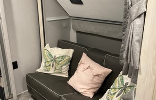 2022 Family friendly Rv 200 miles  per night incl