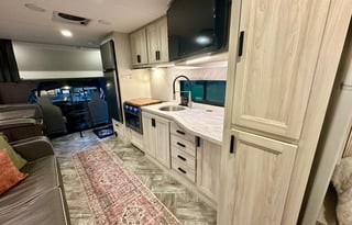 Clean&Comfortable 2023 Forest River Sunseeker LE