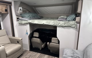 Entegra Accolade XT 35L - Adventure awaits