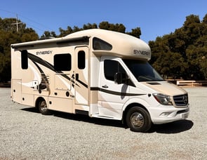 Thor Motor Coach Synergy SP24