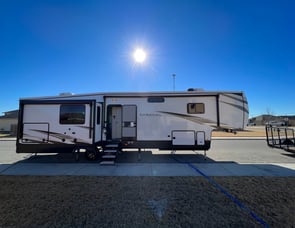 Forest River RV Cardinal Limited 377MBLE