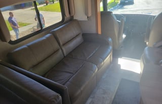 Luxury Super C - Spacious & Easy-to-Drive