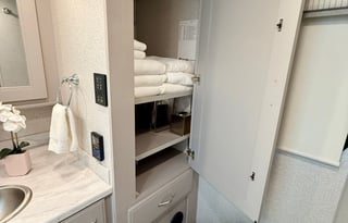 Convenience Rv's Riviera