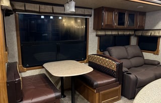 2016 Prime Time RV Crusader 380MBH