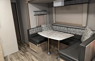 2020 Coachmen RV Catalina Legacy 303QBCK