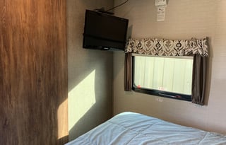 Family Bunkhouse Huge Floorplan Private Master