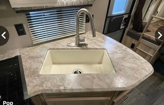 2021 Catalina Legacy Edition Floorplan: 263BHSCK