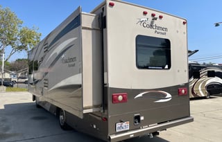 2017 Coachmen Pursuit 30 FW - NO SPECIAL DL NEEDED