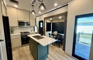 2024 Alliance Valor *1.5 Baths, King, Bunks, Loft*