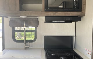2020 Heartland Mallard 18’ Sleeps 5