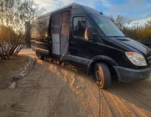 Mercedes Benz Spinter 2500