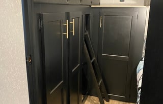 DELIVERY ONLY! 3-BUNK BEDROOM!Family Friendly!