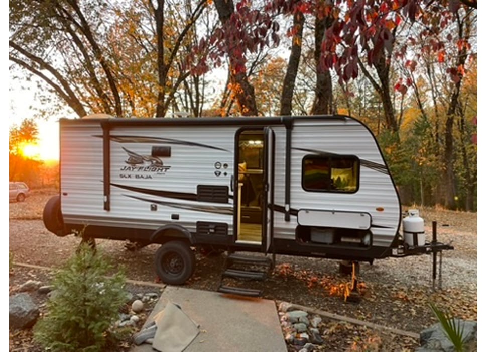 Travel Trailer rentals in Oakland