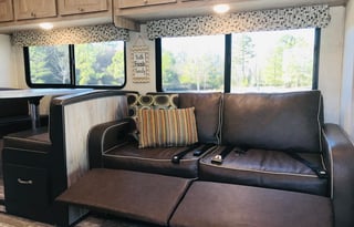 2020 Forest River Sunseeker LE 2850s