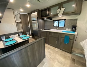 Dutchmen RV Kodiak SE 22SBH