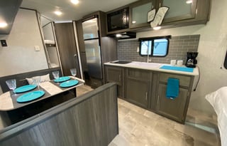 2021 Dutchmen RV KODIAK SE 22SBH 2021