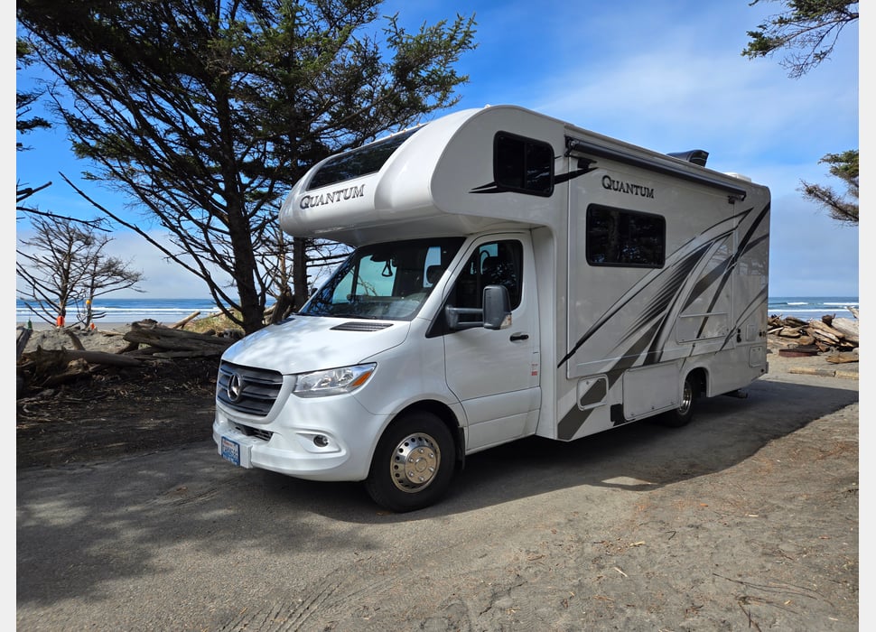 Class C Motor Home rentals in Woodinville