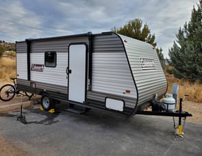 Dutchmen RV Coleman Lantern LT Series 17b