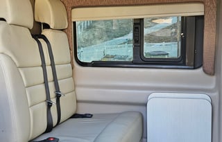 HONEST RVS – Class B Sleeps 4 (Compact)