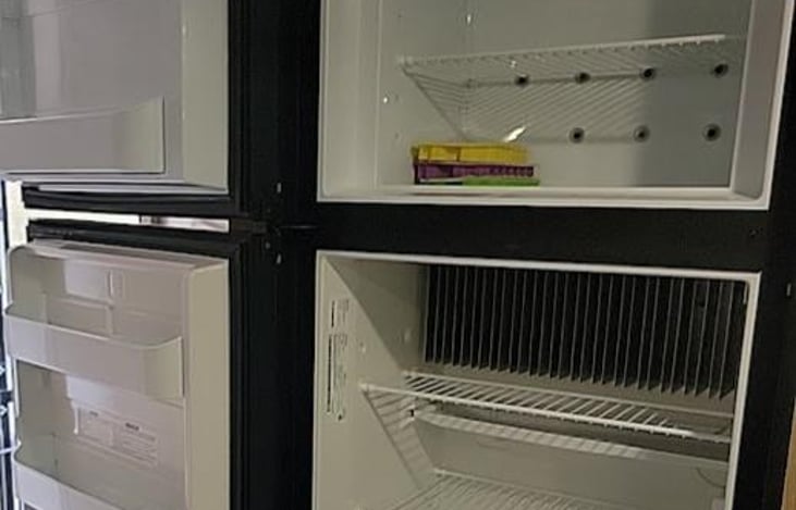 Fridge & Freezer