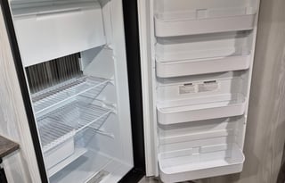 Eppinga's pet friendly offroad hotel on wheels.