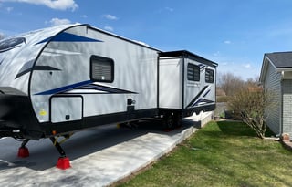 2021 Forest River RV Cherokee Alpha Wolf 27RK-L