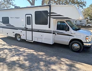 Coachmen RV Freelander 26DS Ford 450