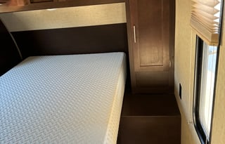 Wolfie 22RR: Toy Hauler **Delivery only**