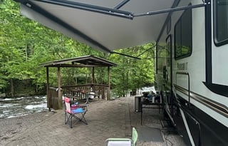 Pursuit of Happiness Motorhome- Delivery Only