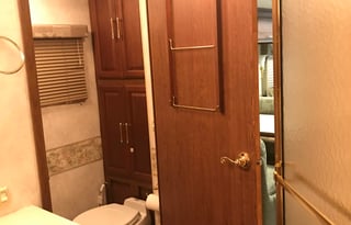 04 Winnebago Journey (A great rolling vacation)