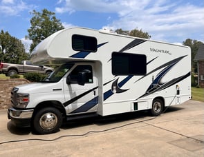 Thor Motor Coach Magnitude GA22