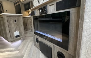 Spacious GLAMPING in “Big Gem”