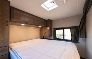 2020 Winnebago Minnie Winnie  31f - w/ Starlink
