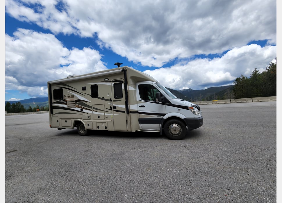 Class C Motor Home rentals in Post Falls