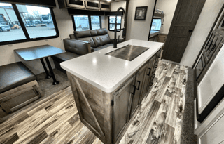 2021Venture RV SportTrek Touring Edition STT343VIB