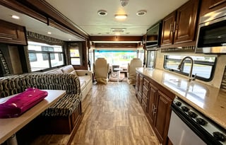 2016 Forest River RV Georgetown 329DS