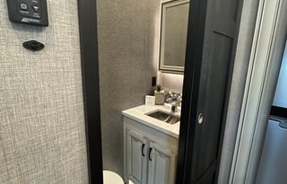 2022 Jayco North Point 382FLRB