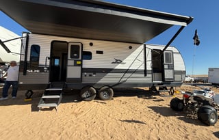 Spacious 2025 Jayco Travel Trailer!